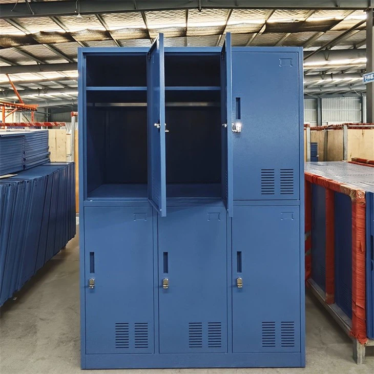 6 Metal Lockers